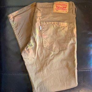 Khaki Levi’s  33x30